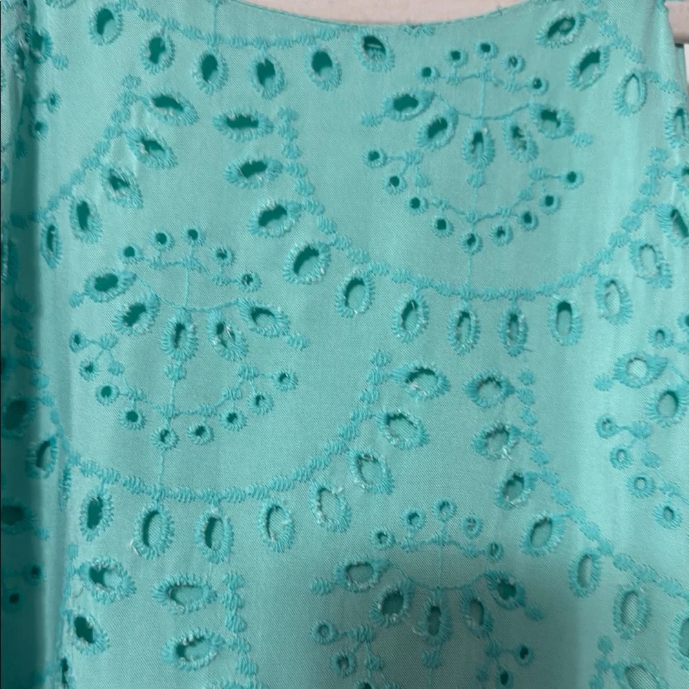 Elegant Turquoise Sleeveless Dress - Picture 2 of 6